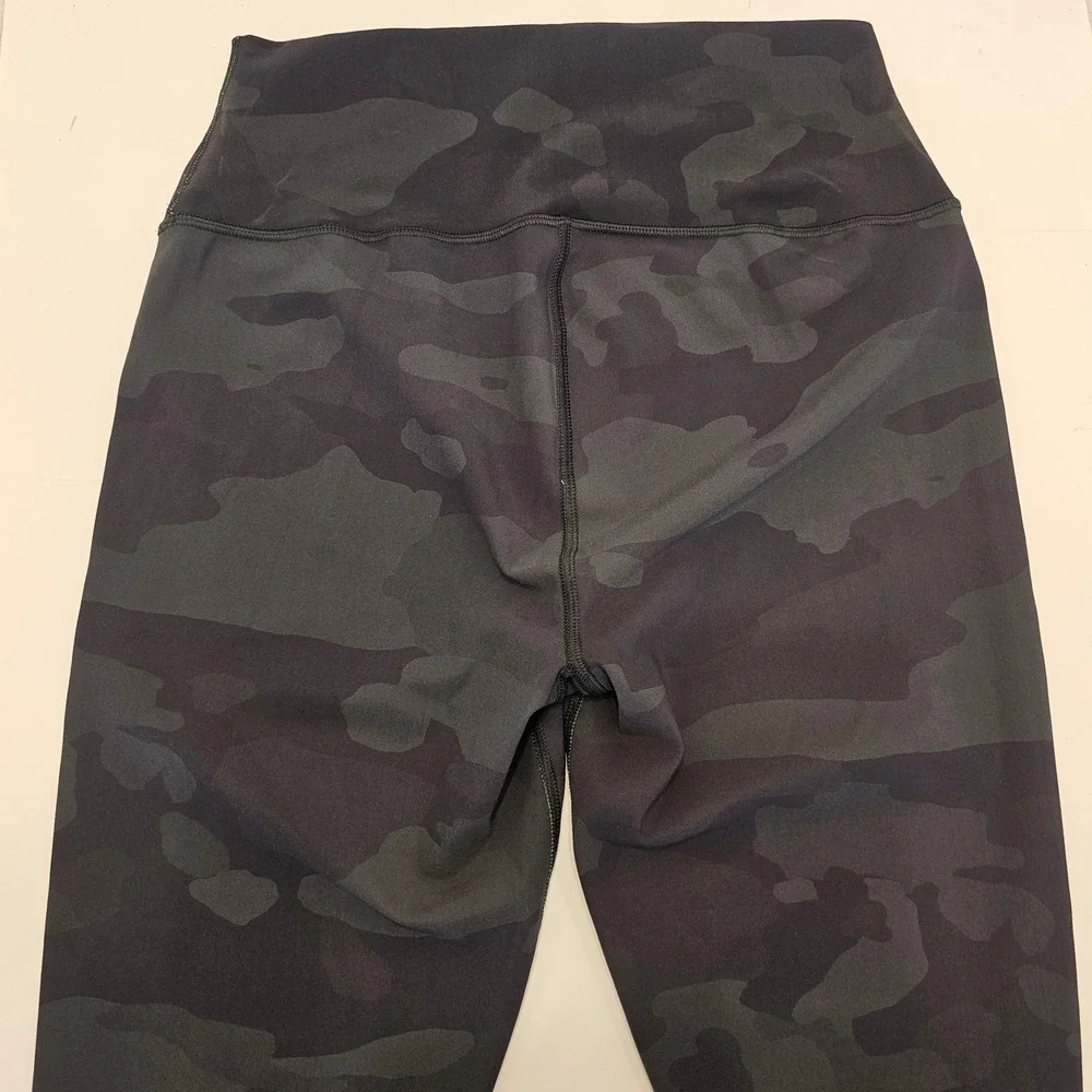 Alo Yoga High Waist Vapor Camo Leggings Dark Green Black Camouflage Large